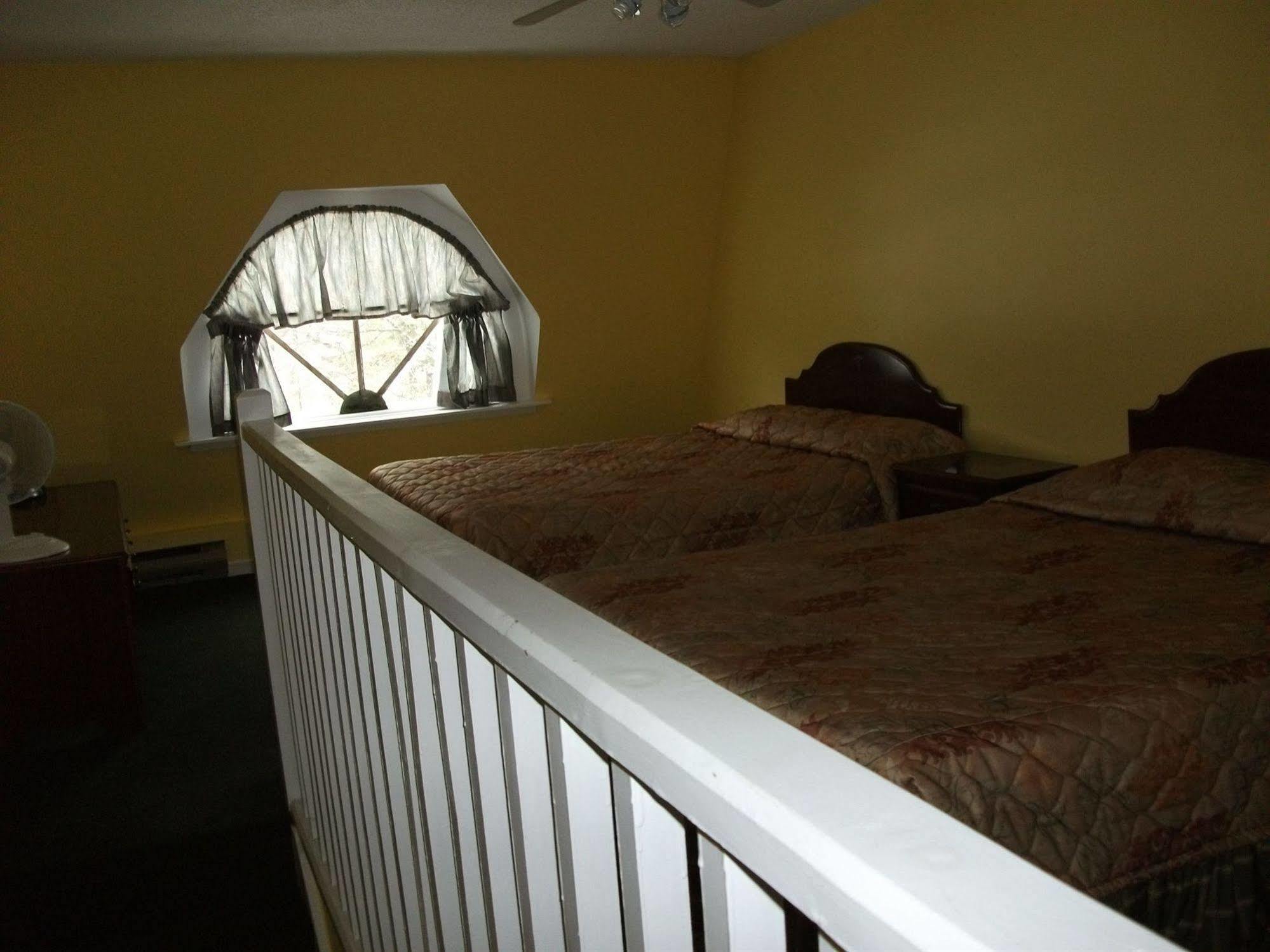Travelodge By Wyndham Wasaga Beach Exterior foto