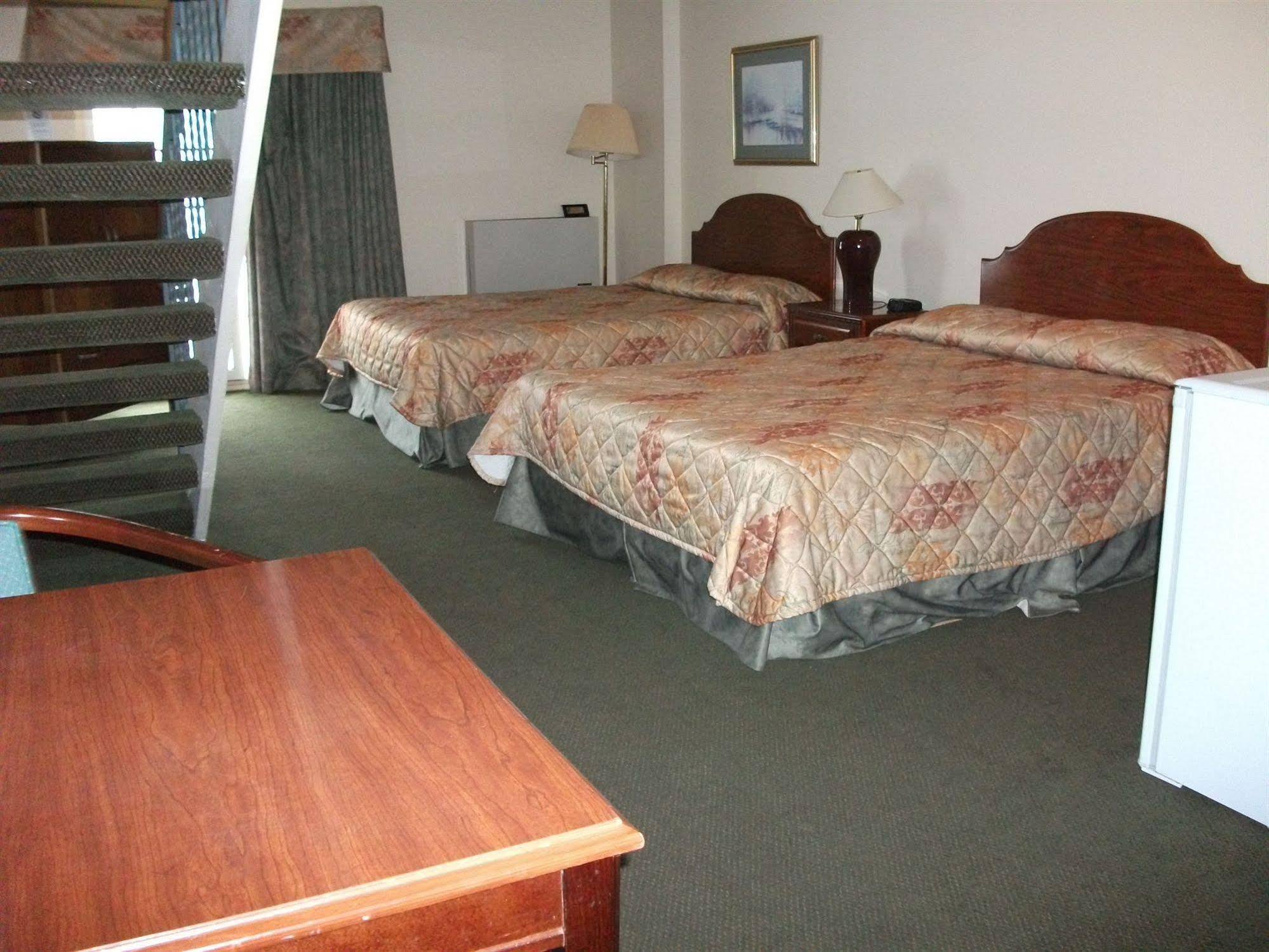 Travelodge By Wyndham Wasaga Beach Habitación foto